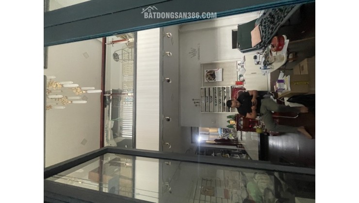 Nhà Hoàng Hoa Thám - K300 -Tân Bình - 7.5x15x5 Tầng - Chỉ nhỉn 8 tỷ - Hẻm 6M